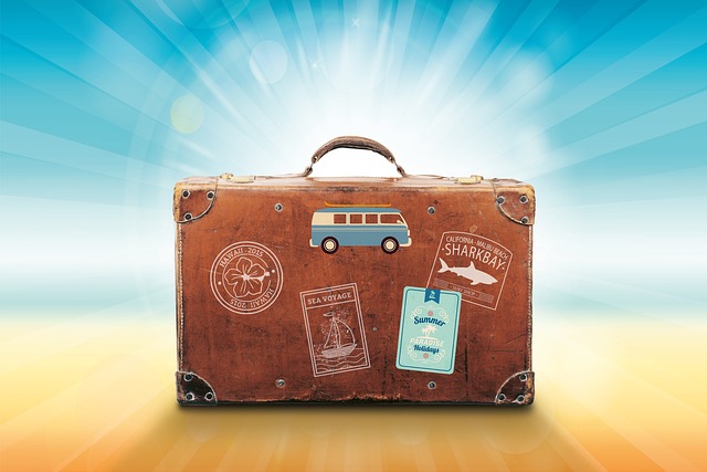 1. Pestrý ​výběr kufrů pro důchodce: ⁤Jaké stylové a⁤ praktické doplňky⁢ jsou dostupné?