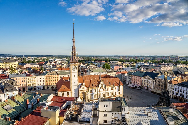 Práce pro důchodce Olomouc: Najděte si zaměstnání ve vašem regionu