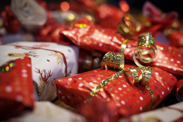 Vánoční radosti pro starší generaci: tipy na dárky, které zlepší jejich život