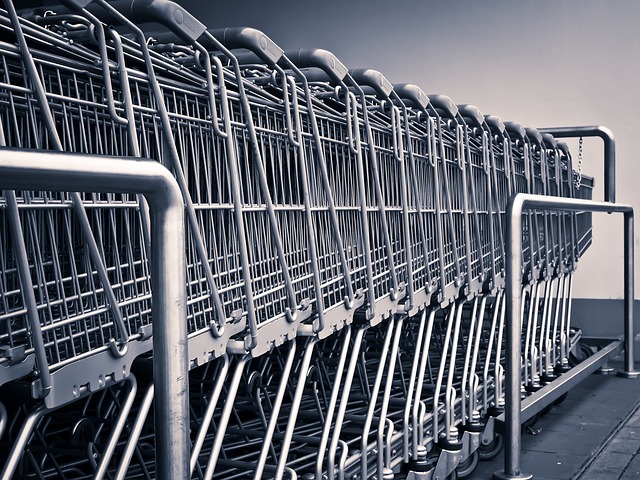 7. Volba materiálu a kvalita zpracování: Důležité faktory při hodnocení nákupních vozíků pro seniory