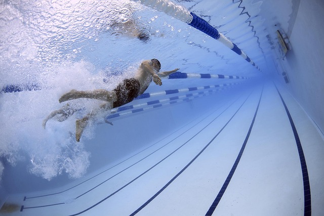 5. Plavání jako aktivita ‌pro udržení kognitivních funkcí senioři