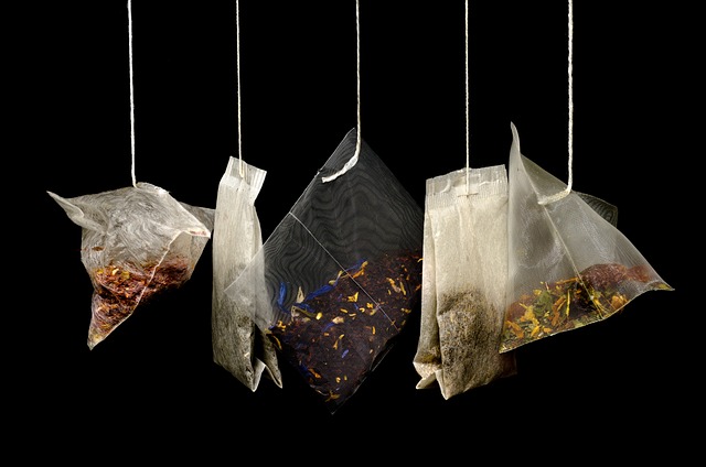 2. Bylinkové čaje a odvary: tradiční léčba kaslu s rychlým účinkem