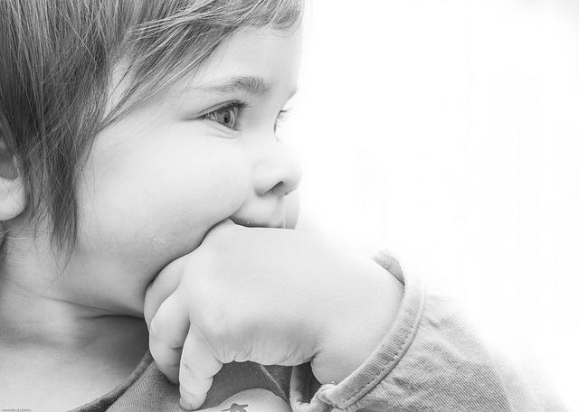 8. Jak o afty⁣ v ústech pečovat u dětí: ‍Bezpečné přístupy a rady pro rodiče